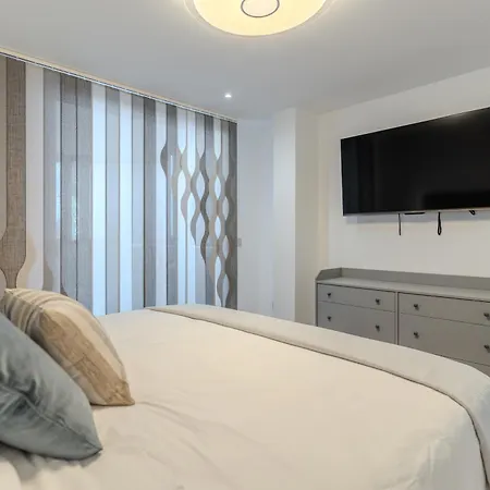 Apartment Go2tenerife Apart'atilukx Center, Rooftop & Parking